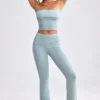 Pantaloni a zampa d’elefante con risvolto in maglia grossa color verde acqua polveroso Pantaloni a zampa d’elefante con risvolto in maglia grossa color verde acqua polveroso