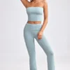 Pantaloni a zampa d’elefante con risvolto in maglia grossa color verde acqua polveroso Pantaloni a zampa d’elefante con risvolto in maglia grossa color verde acqua polveroso