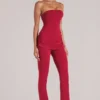 Pantaloni aderenti a vita media Lumi in rosso ciliegia Pantaloni aderenti a vita media Lumi in rosso ciliegia