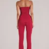 Pantaloni aderenti a vita media Lumi in rosso ciliegia Pantaloni aderenti a vita media Lumi in rosso ciliegia