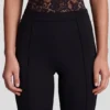 Pantaloni capri cropped in jersey Ponte Giuliana, colore nero Pantaloni capri cropped in jersey Ponte Giuliana, colore nero