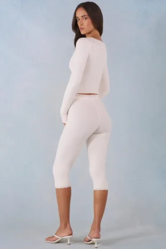 Pantaloni capri Selene in maglia a vita media, colore avorio Pantaloni capri Selene in maglia a vita media, colore avorio
