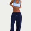 Pantaloni da jogging a gamba larga in jersey spazzolato in blu navy classico Pantaloni da jogging a gamba larga in jersey spazzolato in blu navy classico