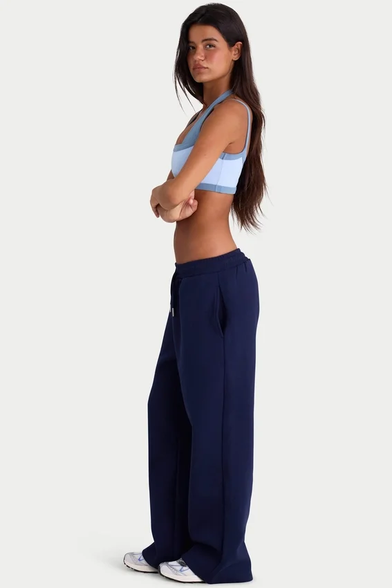Pantaloni da jogging a gamba larga in jersey spazzolato in blu navy classico Pantaloni da jogging a gamba larga in jersey spazzolato in blu navy classico
