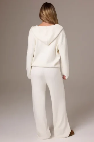 Pantaloni da jogging a gamba larga in maglia a costine color avorio