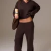 Pantaloni da jogging a gamba larga in maglia a costine color noce Pantaloni da jogging a gamba larga in maglia a costine color noce