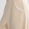 Pantaloni da jogging a gamba larga in spugna color crema Pantaloni da jogging a gamba larga in spugna color crema