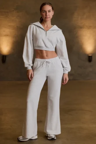 Pantaloni da jogging a vita bassa e gamba larga in grigio melange Pantaloni da jogging a vita bassa e gamba larga in grigio melange