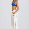 Pantaloni da jogging a vita media e gamba dritta in bianco Pantaloni da jogging a vita media e gamba dritta in bianco