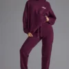 Pantaloni da jogging in jersey di cotone morbido a vita media e vestibilità comoda, colore Grape Pantaloni da jogging in jersey di cotone morbido a vita media e vestibilità comoda, colore Grape