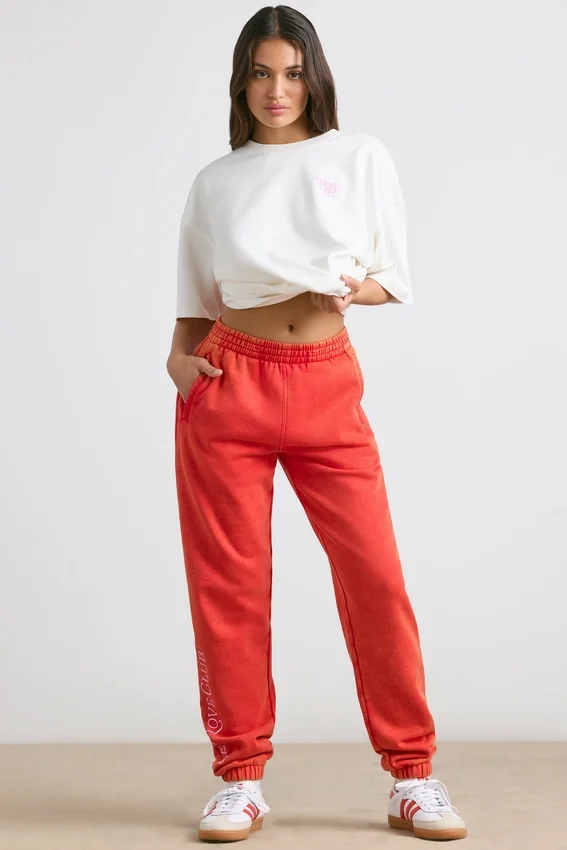 Pantaloni da jogging oversize in jersey spazzolato, colore rosso Pantaloni da jogging oversize in jersey spazzolato, colore rosso