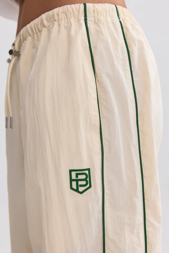 Pantaloni da tuta a gamba larga idrorepellenti in marmo Pantaloni da tuta a gamba larga idrorepellenti in marmo