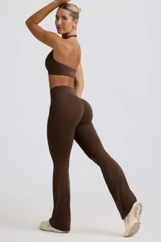 Pantaloni svasati con ruches in jersey spazzolato in Pecan Marl Pantaloni svasati con ruches in jersey spazzolato in Pecan Marl