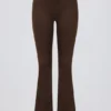 Pantaloni svasati con ruches in jersey spazzolato in Pecan Marl Pantaloni svasati con ruches in jersey spazzolato in Pecan Marl