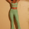 Pantaloni Zuni con allacciatura sul retro in verde Pantaloni Zuni con allacciatura sul retro in verde