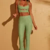 Pantaloni Zuni con allacciatura sul retro in verde Pantaloni Zuni con allacciatura sul retro in verde