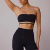 Reggiseno a fascia con spalline incrociate sulla schiena in nero Reggiseno a fascia con spalline incrociate sulla schiena in nero