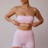 Reggiseno a fascia con spalline incrociate sulla schiena in rosa tenue Reggiseno a fascia con spalline incrociate sulla schiena in rosa tenue