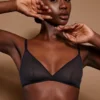 Reggiseno a triangolo monostrato in morbida rete Intimates, nero Reggiseno a triangolo monostrato in morbida rete Intimates, nero