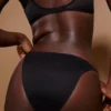 Bikini a perizoma in morbida rete Intimates, nero Bikini a perizoma in morbida rete Intimates, nero