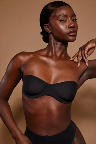 Reggiseno senza spalline Intimates in morbida rete, nero Reggiseno senza spalline Intimates in morbida rete, nero