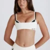 Reggiseno sportivo a strati con intreccio sul retro in tessuto Soft Active color avorio Reggiseno sportivo a strati con intreccio sul retro in tessuto Soft Active color avorio