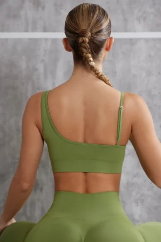 Reggiseno sportivo asimmetrico in verde oliva