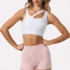 Reggiseno sportivo asimmetrico senza cuciture in morbida maglia a costine, bianco Reggiseno sportivo asimmetrico senza cuciture in morbida maglia a costine, bianco