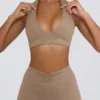 Reggiseno sportivo con scollo a V in jersey spazzolato color moka melange Reggiseno sportivo con scollo a V in jersey spazzolato color moka melange