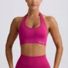 Reggiseno sportivo con scollo all’americana Define Luxe in Berry Reggiseno sportivo con scollo all’americana Define Luxe in Berry