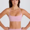 Reggiseno sportivo con scollo rotondo e lacci sul collo in malva Reggiseno sportivo con scollo rotondo e lacci sul collo in malva