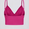 Reggiseno sportivo Define Luxe con scollo a V in Berry Reggiseno sportivo Define Luxe con scollo a V in Berry