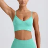 Reggiseno sportivo Define Luxe con scollo a V in menta Reggiseno sportivo Define Luxe con scollo a V in menta