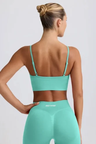 Reggiseno sportivo Define Luxe con scollo a V in menta