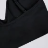 Reggiseno sportivo Define Luxe con scollo a V in nero Reggiseno sportivo Define Luxe con scollo a V in nero