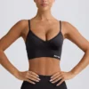 Reggiseno sportivo Define Luxe con scollo a V in nero Reggiseno sportivo Define Luxe con scollo a V in nero