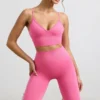 Reggiseno sportivo Define Luxe con scollo a V in rosa shocking Reggiseno sportivo Define Luxe con scollo a V in rosa shocking