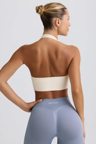 Reggiseno sportivo Define Luxe con scollo all’americana in bianco