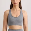 Reggiseno sportivo FlexiRib con spalline larghe in grigio melange Reggiseno sportivo FlexiRib con spalline larghe in grigio melange