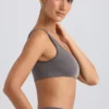 Reggiseno sportivo monospalla in grigio antracite slavato Reggiseno sportivo monospalla in grigio antracite slavato