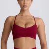Reggiseno sportivo senza cuciture con incrocio sulla schiena Super Sculpt in bordeaux Reggiseno sportivo senza cuciture con incrocio sulla schiena Super Sculpt in bordeaux