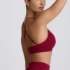 Reggiseno sportivo senza cuciture con incrocio sulla schiena Super Sculpt in bordeaux Reggiseno sportivo senza cuciture con incrocio sulla schiena Super Sculpt in bordeaux