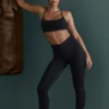 Reggiseno sportivo senza cuciture con spalline in nero Reggiseno sportivo senza cuciture con spalline in nero