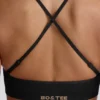 Reggiseno sportivo senza cuciture con spalline incrociate Super Sculpt in nero Reggiseno sportivo senza cuciture con spalline incrociate Super Sculpt in nero