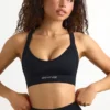 Reggiseno sportivo senza cuciture con spalline incrociate Super Sculpt in nero Reggiseno sportivo senza cuciture con spalline incrociate Super Sculpt in nero