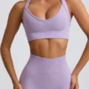 Reggiseno sportivo senza cuciture Super Sculpt con incrocio sulla schiena in lilla tenue Reggiseno sportivo senza cuciture Super Sculpt con incrocio sulla schiena in lilla tenue