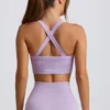 Reggiseno sportivo senza cuciture Super Sculpt con incrocio sulla schiena in lilla tenue Reggiseno sportivo senza cuciture Super Sculpt con incrocio sulla schiena in lilla tenue