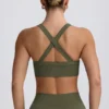 Reggiseno sportivo senza cuciture Super Sculpt con incrocio sulla schiena in verde chiaro Reggiseno sportivo senza cuciture Super Sculpt con incrocio sulla schiena in verde chiaro