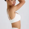 Reggiseno sportivo Soft Active con bordi a contrasto in bianco Reggiseno sportivo Soft Active con bordi a contrasto in bianco