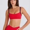 Reggiseno sportivo Soft Active con bordi a contrasto in rosso fragola Reggiseno sportivo Soft Active con bordi a contrasto in rosso fragola